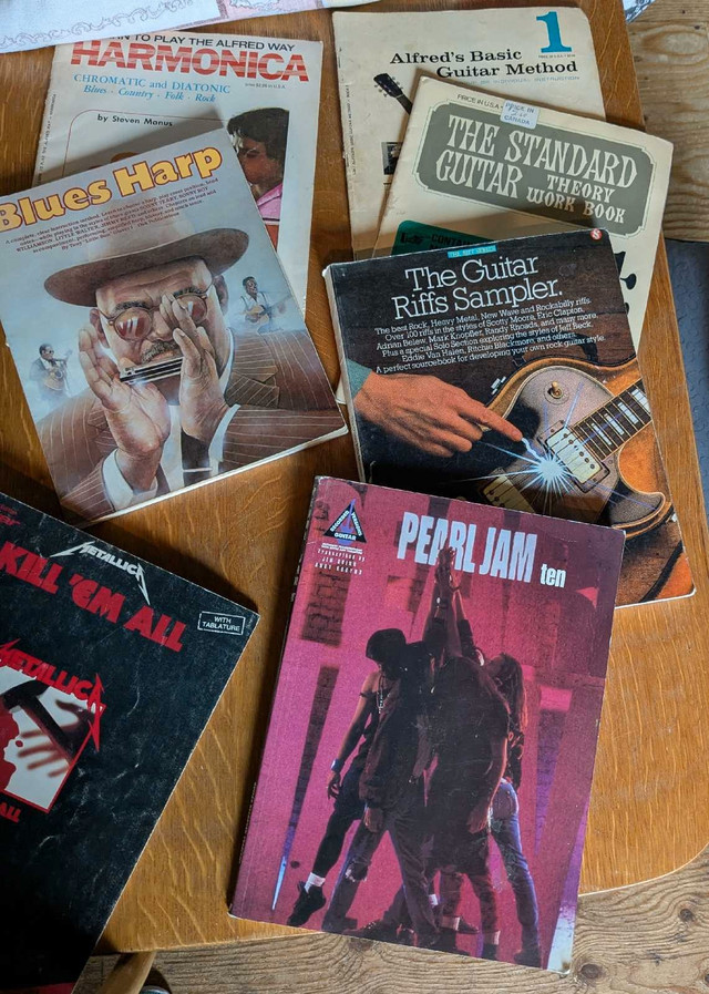 Guitar Music Books - photo 2