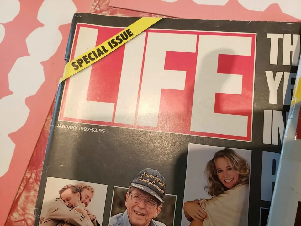 80s / 90s Life Mags - Year in Pictures image indicator(4)