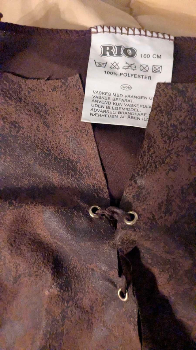 Pirate Costume 2-for-1 - Child's Costume - Sz Medium - photo 2