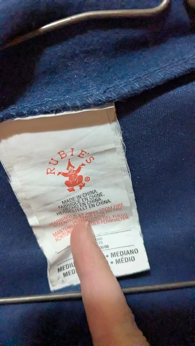 Pirate Costume 2-for-1 - Child's Costume - Sz Medium image indicator(9)