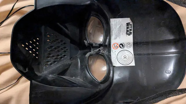 Darth Vader Costume -TM Star Wars w/Sound - Child 7/8 - Used image indicator(9)