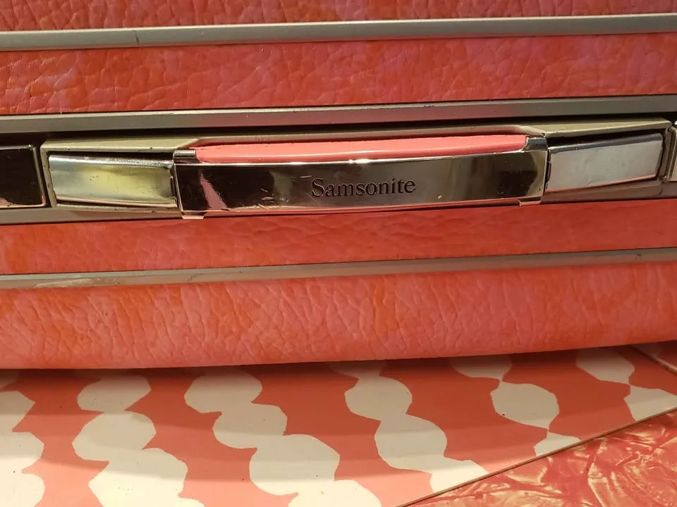 60s/70s Samsonite Luggage Set image indicator(2)