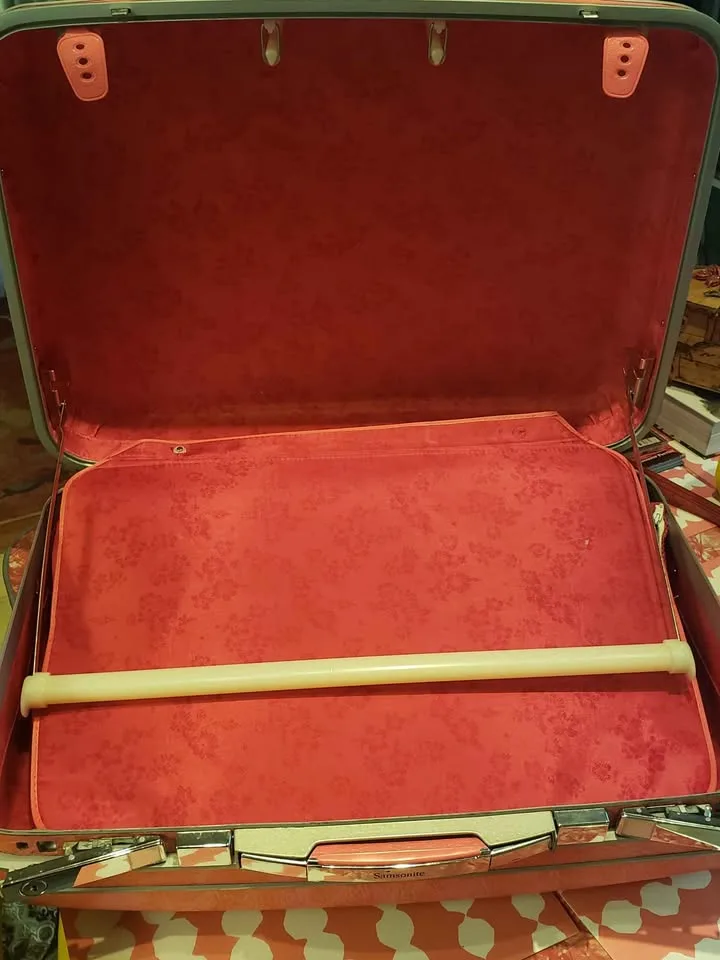 60s/70s Samsonite Luggage Set image indicator(5)