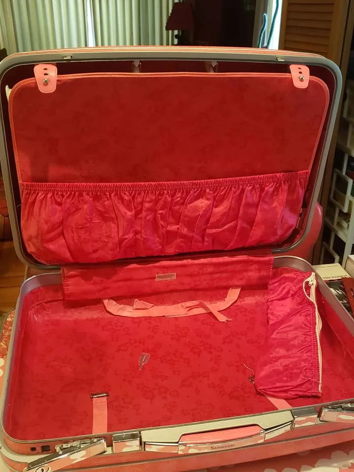 60s/70s Samsonite Luggage Set image indicator(7)