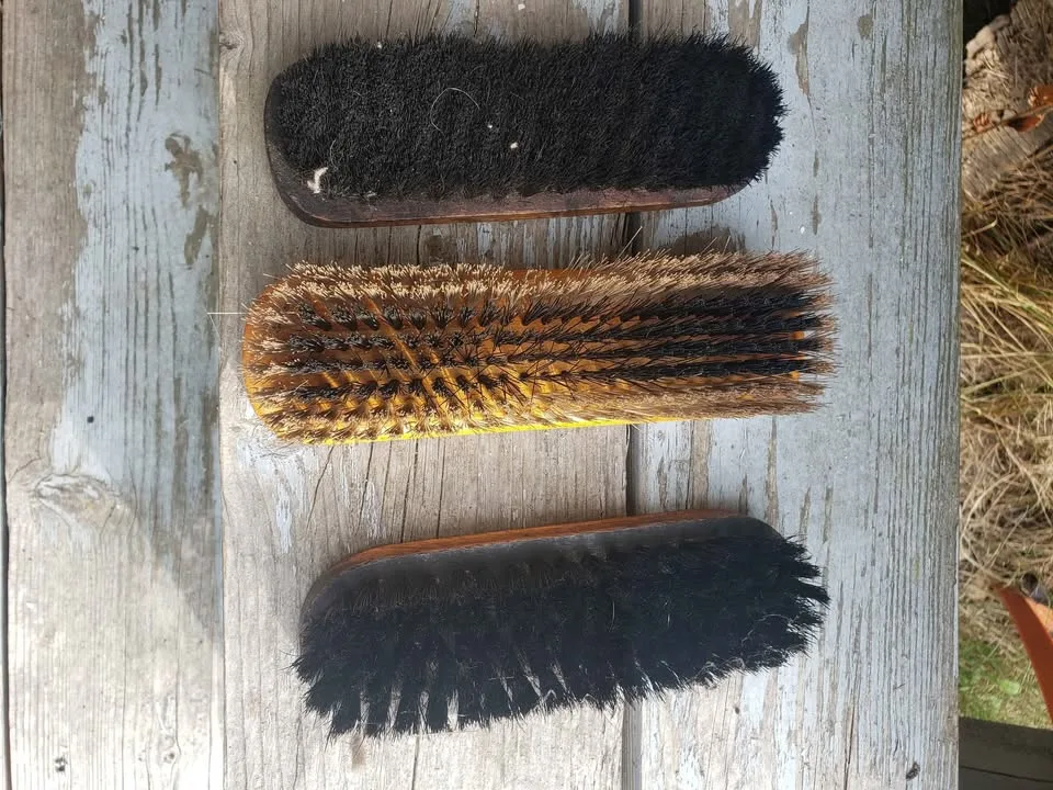 Antique Shoe Shine Stand with Accessories image indicator(7)