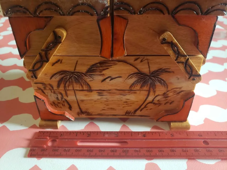 Vintage Wooden Sewing Box - Tropical Theme image indicator(7)