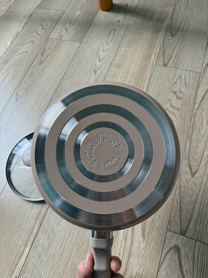 Brand New T-fal Medium Saucepan with Lid - photo 4