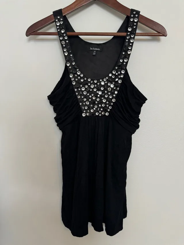 Le Chateau Top Black Top