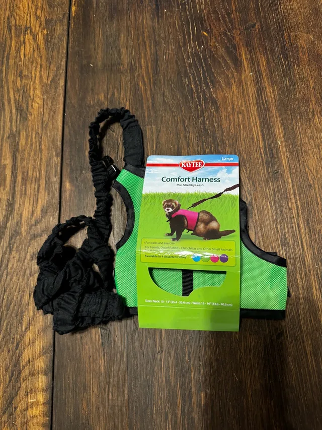 Kaytee Comfort Harness & Stretchy Leash, Large