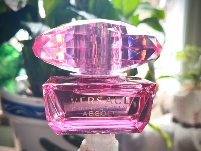 VERSACE Bright Crystal Absolu Eau de Parfum