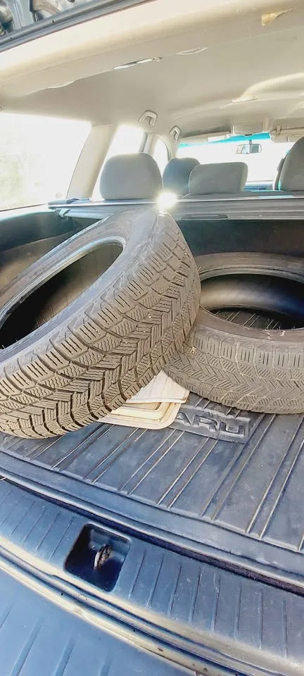 2005 Subaru outback 2.5i awd image indicator(3)