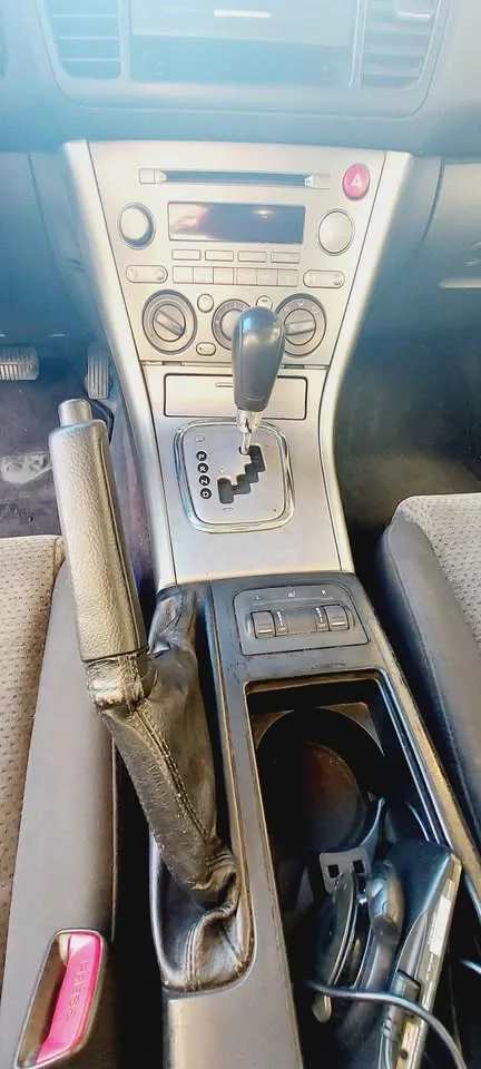 2005 Subaru outback 2.5i awd image indicator(5)