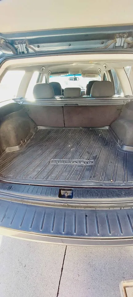 2005 Subaru outback 2.5i awd image indicator(9)