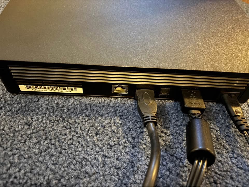 PS3 with accessories & games - photo 4