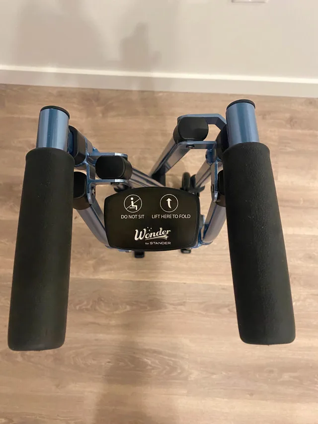 Stander Wonder Walker – Lightweight Foldable Rolling Walker image indicator(3)