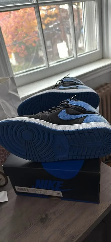 Jordan 1 retro high Royal Reimagined MENS image indicator(2)