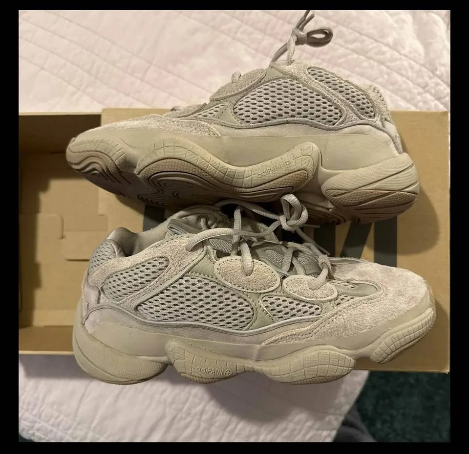 Yeezy 500 Taupe Light Men’s 6.5 image indicator(2)