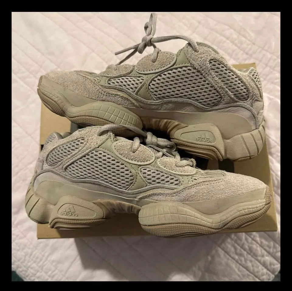 Yeezy 500 Taupe Light Men’s 6.5 image indicator(3)