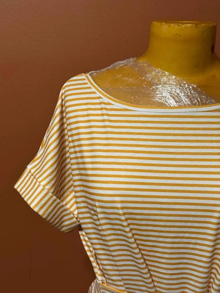 Brand New XL– Yellow & White Striped Belted Dress (Size XL) 💛🤍 image indicator(3)