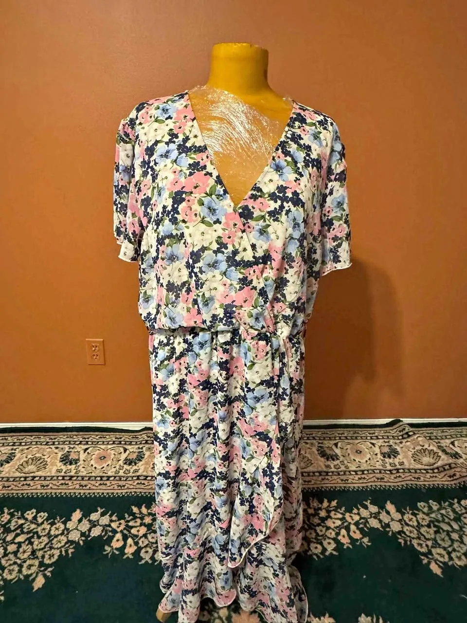 Brand New XL– Pretty Garden Floral Wrap Maxi Dress (Size XL) 🌸 thumbnail