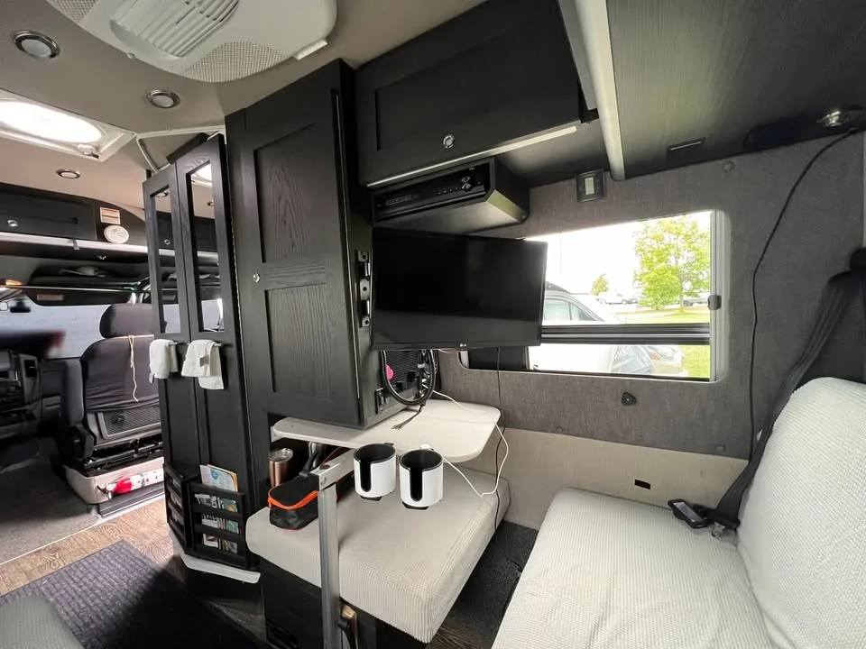 2020 Mercedes Sprinter Roadtrek Agile SS image indicator(4)