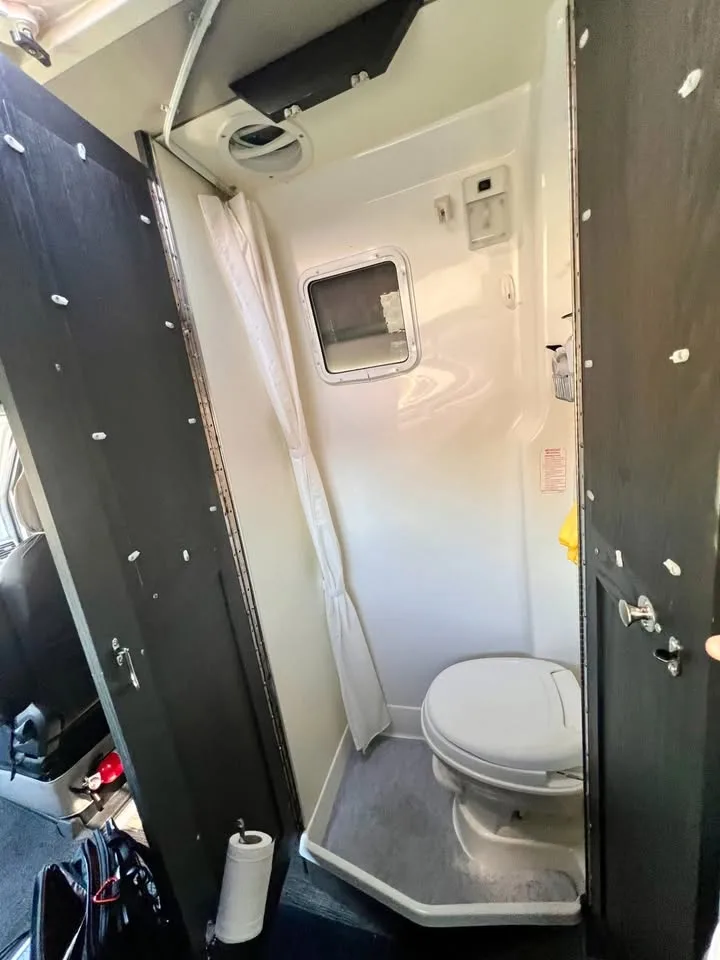 2020 Mercedes Sprinter Roadtrek Agile SS image indicator(6)