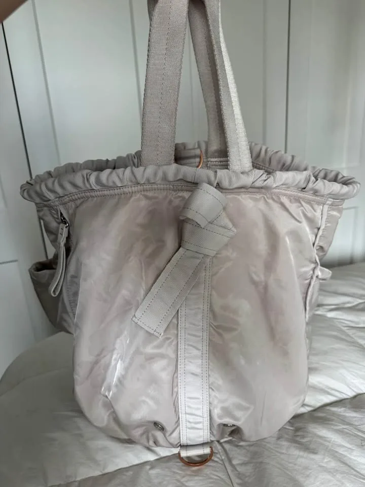 Lululemon Yoga / Gym Bag image indicator(6)