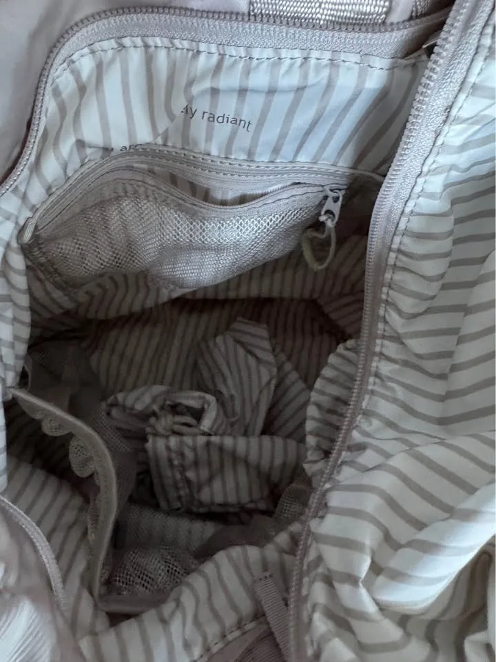 Lululemon Yoga / Gym Bag image indicator(7)