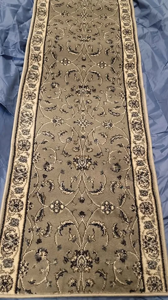 25×2.5 in area rug image indicator(2)