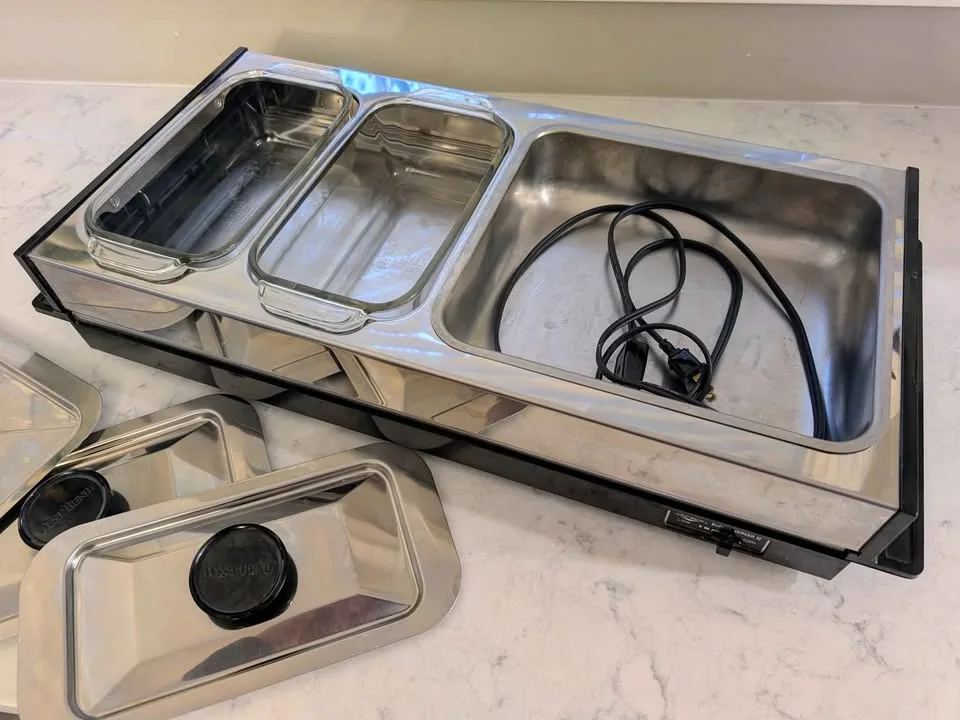 WEST BEND ELECTRIC BUFFET SERVER II PYREX AND STAINLESS STEEL image indicator(3)