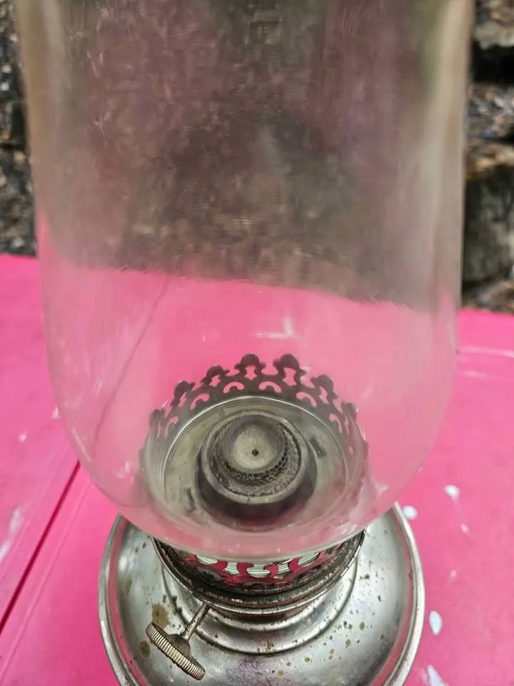 Antique Aladdin Oil Lamp No.6 1915-16 image indicator(3)