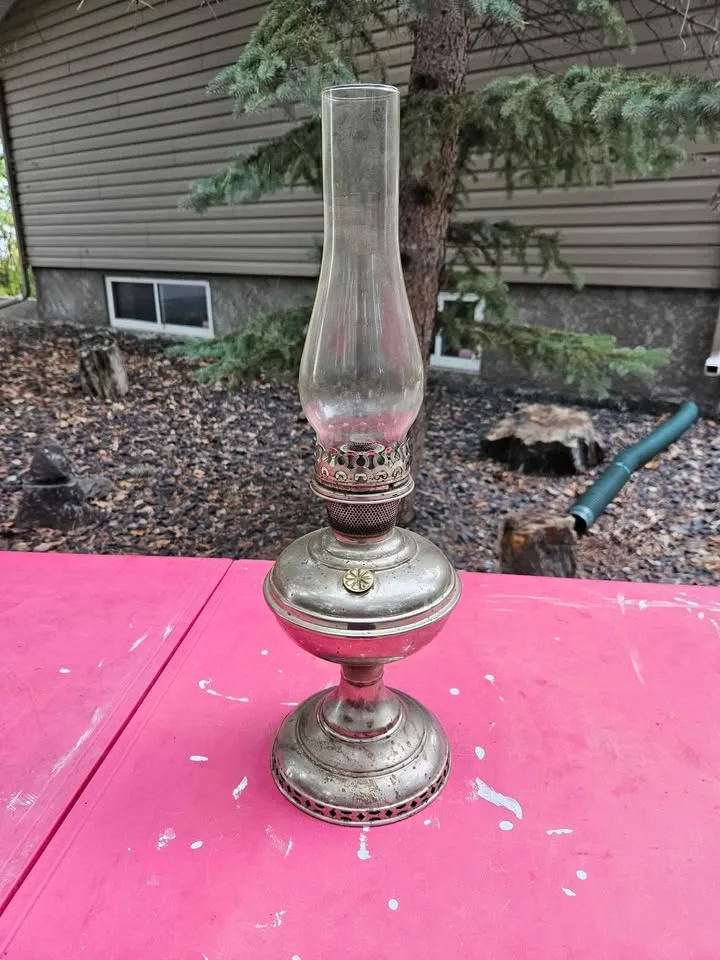 Antique Aladdin Oil Lamp No.6 1915-16 image indicator(4)