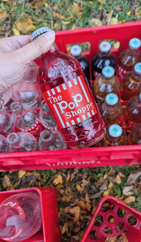 Vintage 'The Pop Shoppe®' Crates & Bottles image indicator(6)