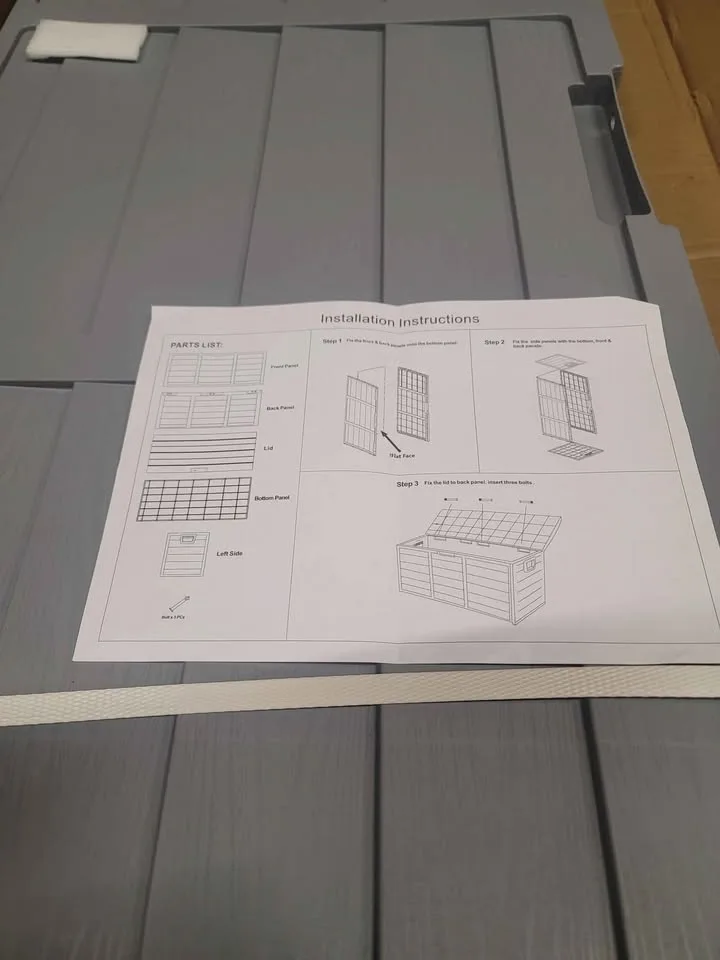 SUNCROWN 75 Gallon Water Resistant Resin Lockable Deck Box image indicator(6)