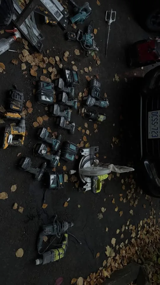 Huge Lot of Power Tools – Makita, DeWalt, Ryobi image indicator(4)