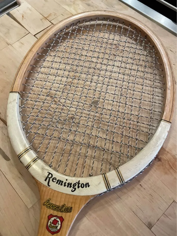 Vintage Remington “Leventus” wooden tennis racquet image indicator(3)