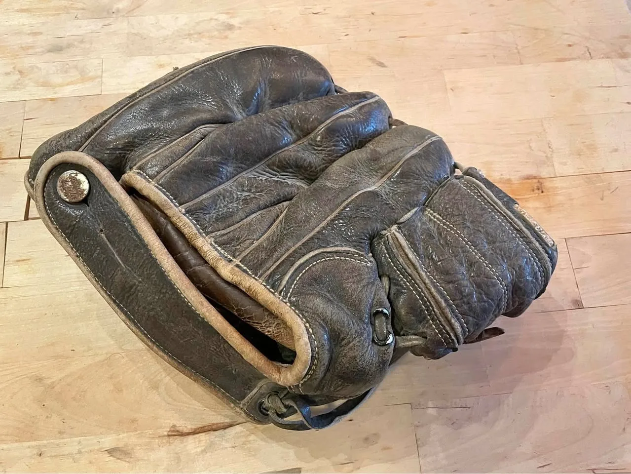 Vintage Cooper Weeks Ltd. baseball glove