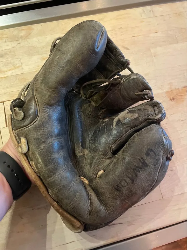 Vintage Cooper Weeks Ltd. baseball glove image indicator(3)