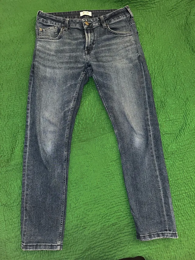 Size 32 Mens Jeans image indicator(2)