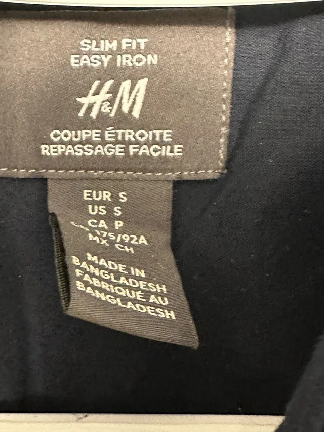 H&M Easy Iron Slim Fit Dress Shirts Small (Navy & Black) image indicator(4)