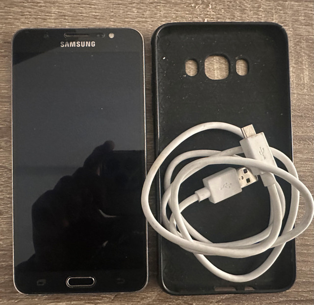 Samsung Galaxy J7 6 – Unlocked – $70