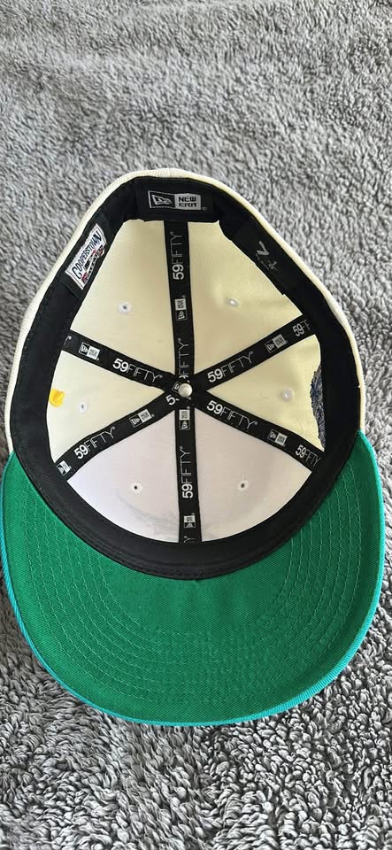 RARE Miami Marlins Cream New Era (Size 7 1/8) - photo 5