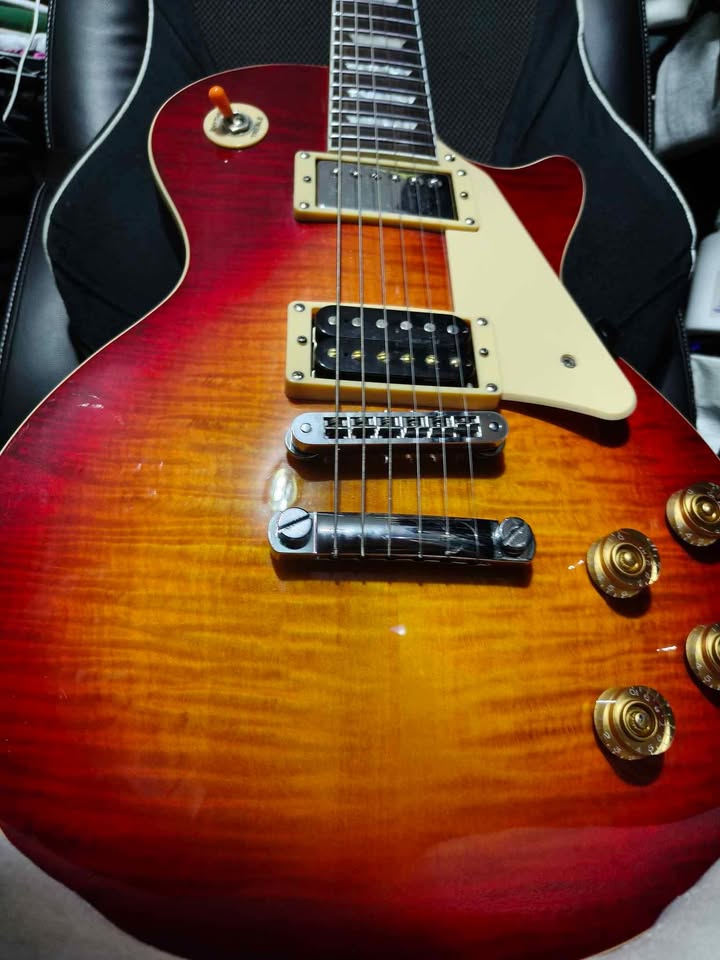 Firefly cherry burst single cut - photo 3