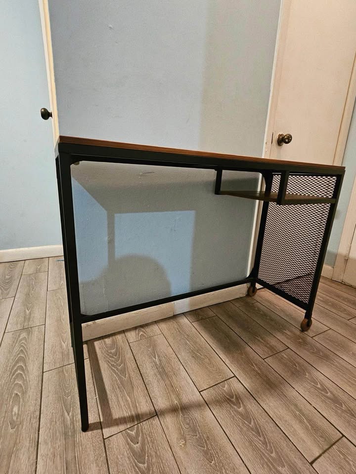 Laptop Table - photo 4