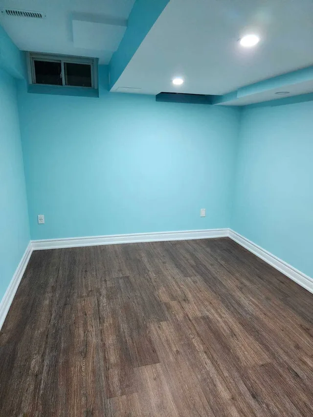 Sharing Room Available for females immediately image indicator(6)