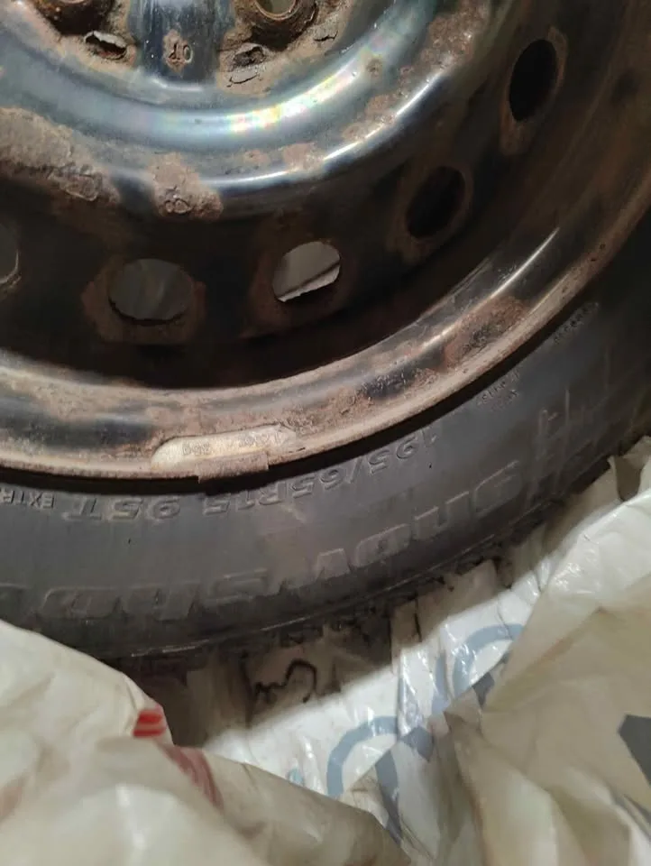 Winter and Rims - 195/65R 15 image indicator(5)