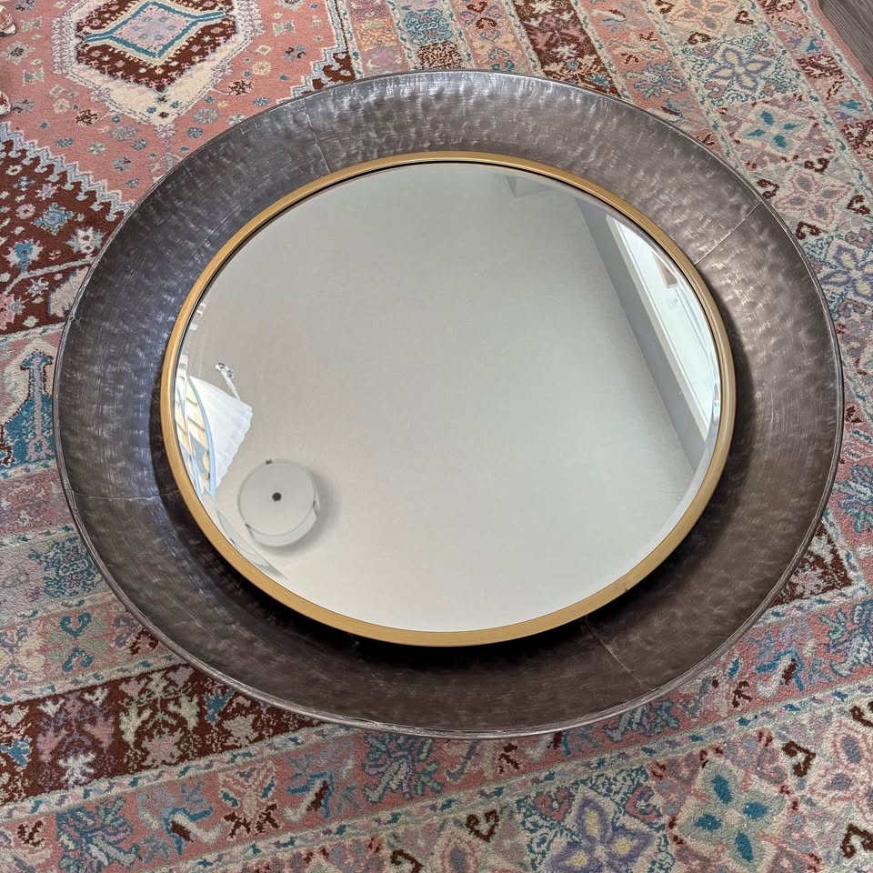 Structube Anaya Round Wall Mirror – 35” Mint Condition