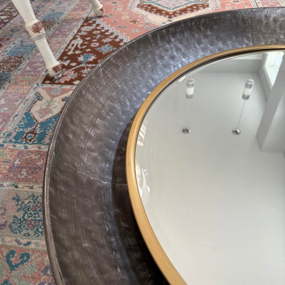 Structube Anaya Round Wall Mirror – 35” Mint Condition - photo 2