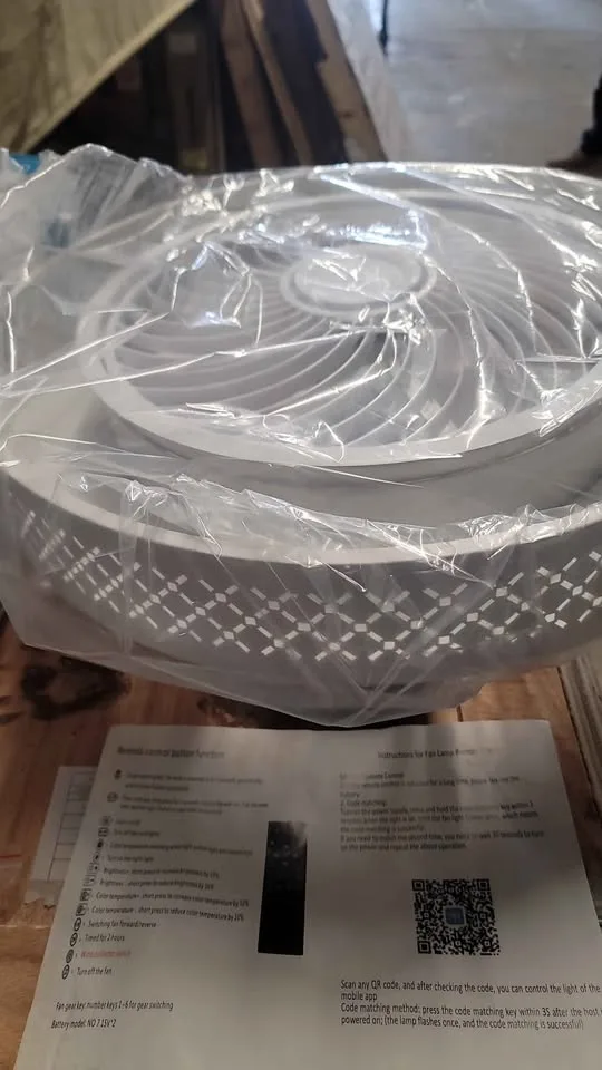 22in Modern Ceiling Fan with Light image indicator(3)