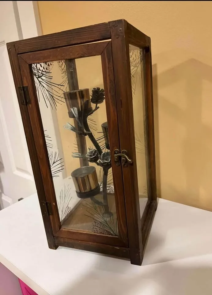 Wooden Candle Lantern with Pinecone Design image indicator(4)